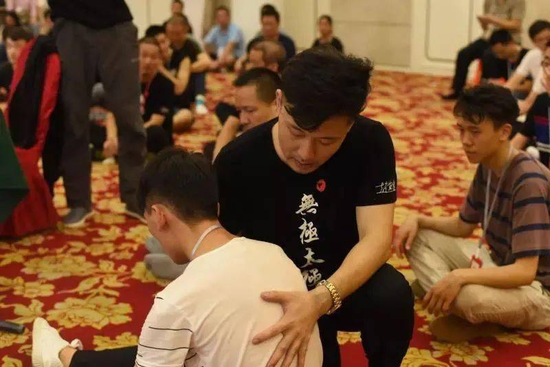 亚健康会胸痛吗_胸椎亚健康的原因是_亚健康胸疼