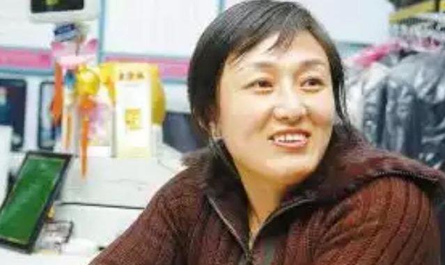 举重冠军当搓澡工是谁的问题_搓澡的世界举重冠军_举重冠军澡堂搓澡为生