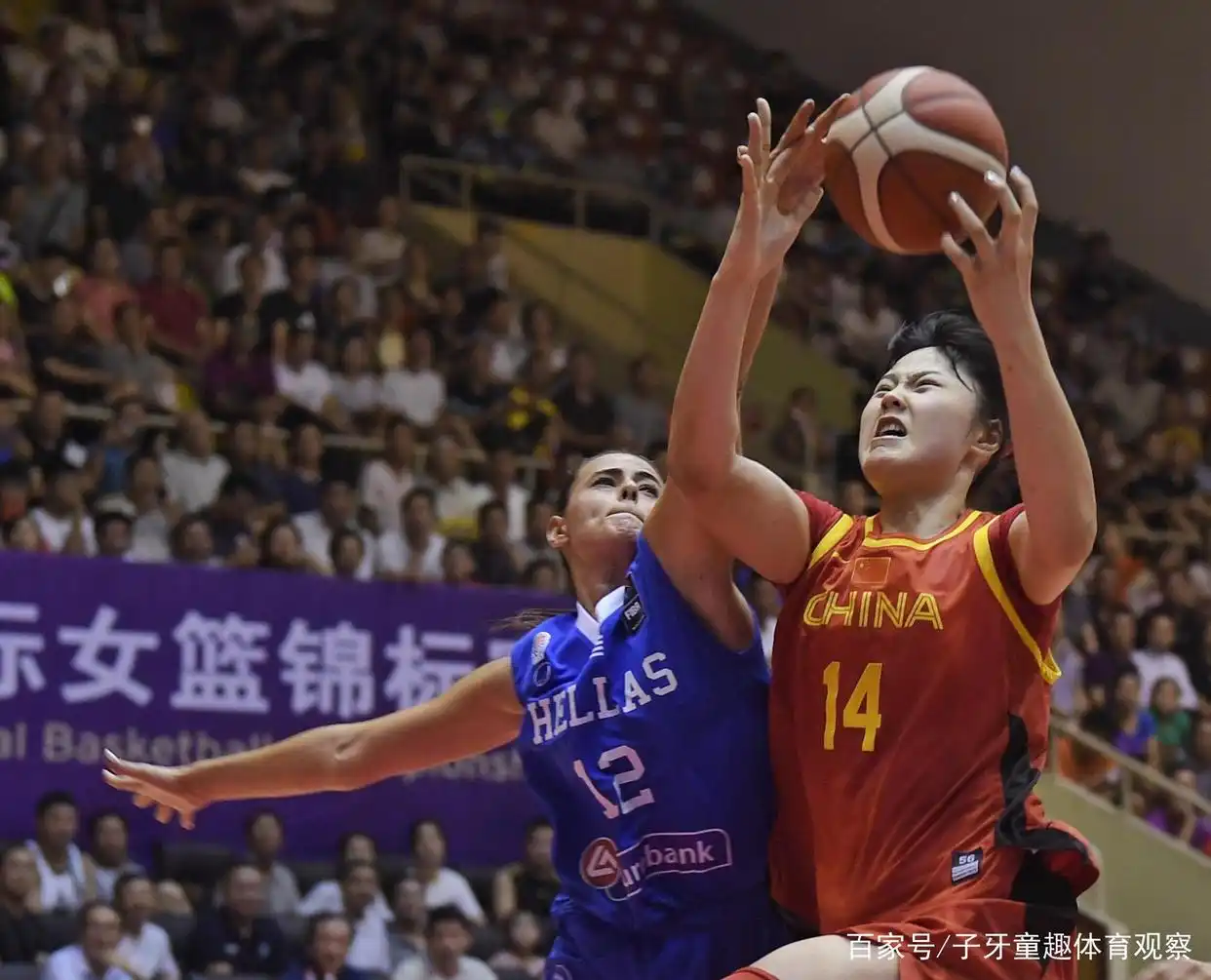 中国女篮宝藏中锋李月汝：21岁186斤，