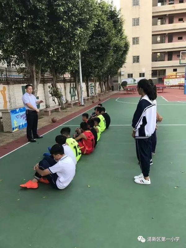 翁源县中小学生篮球赛冠军_容桂中小学生篮球比赛_中小学篮球赛夺冠