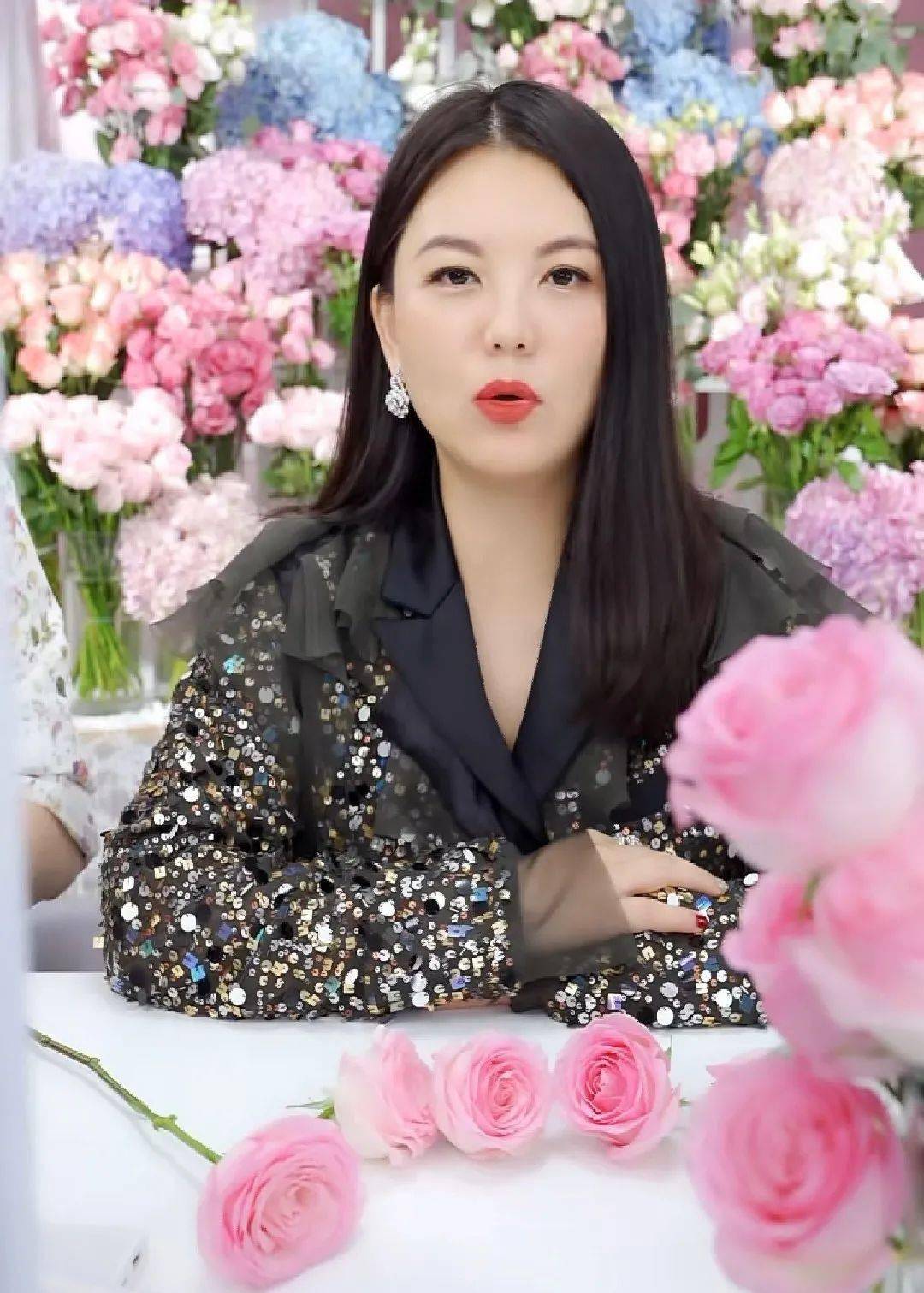 健身带货明星主播_健身女主播价值2亿_网红健身主播