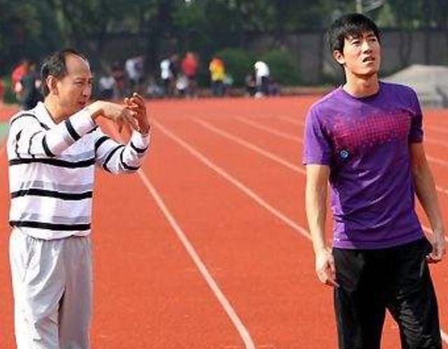 跳高运动员跟腱长度_跟腱最短的跳高冠军是谁_跳高跟腱疼是怎么回事